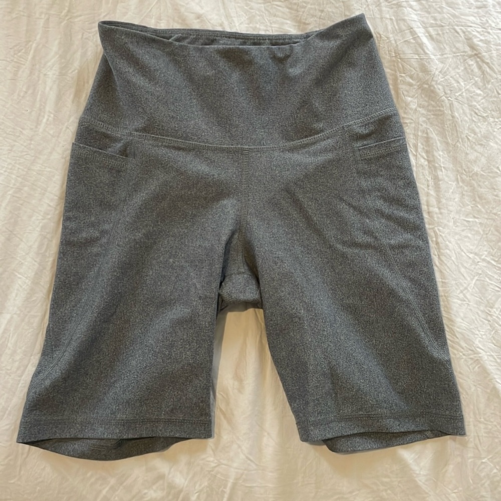 Women’s pocket biker shorts